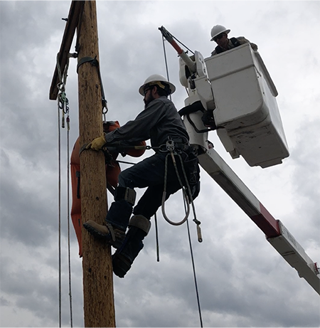 SMPA Linemen conduct a Pole-Top Rescue Drill.